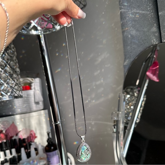 Authentic labradorite Necklace with vintage silver frame - Picture 7 of 8